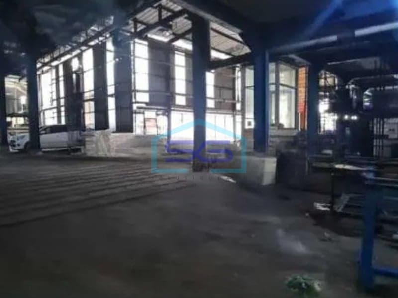 西爪哇省万隆玛加拉雅前纺织厂出售，占地面积45000平方米