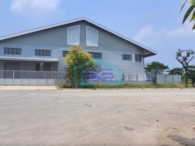 Disewakan Gudang Bagus Delta Silicon Lippo Cikarang Jawa Barat Luas Bangunan  2400 m²