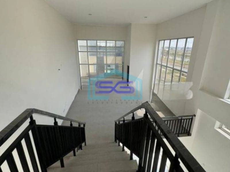 Disewakan Ruko Siap Pakai Marina Bay The Loft PIK2 HOEK Jakarta Utara