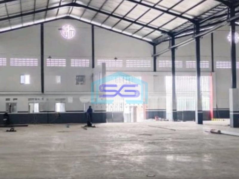 Disewakan Gudang di Pergudangan Kawasan Industri Candi, Gatot Subroto, Kota Semarang Luas Bangunan  1800 m²