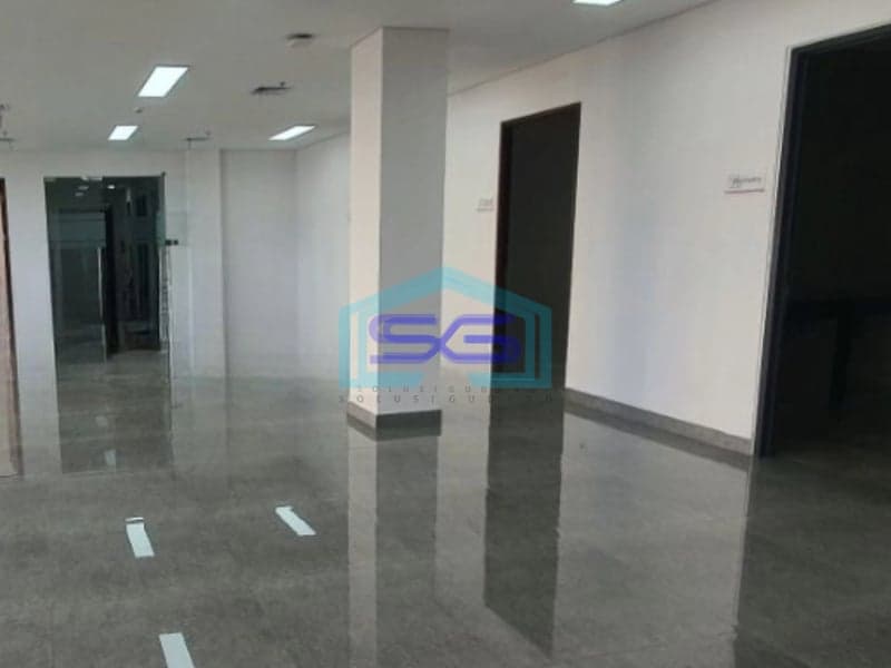 Disewakan Kantor Luas Bangunan  638 m² Lokasi di Pluit Jakarta Utara