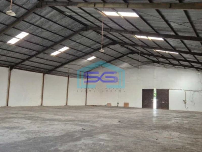 Disewakan Gudang Luas Bangunan 1500 m² Lokasi Ngaliyan Semarang