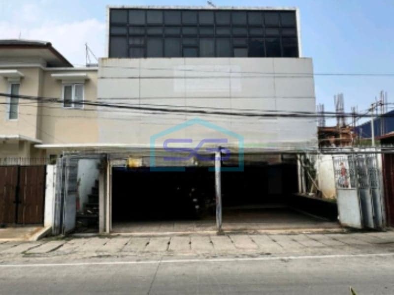 For Sale: Ready-to-Use Adjoining Shophouses in Pasar Baru, Central Jakarta, Building Area 220 m²