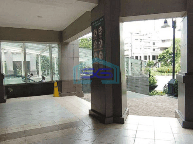 Disewakan Ruko Central Park Jakarta Barat 4 Lantai LB 300m2