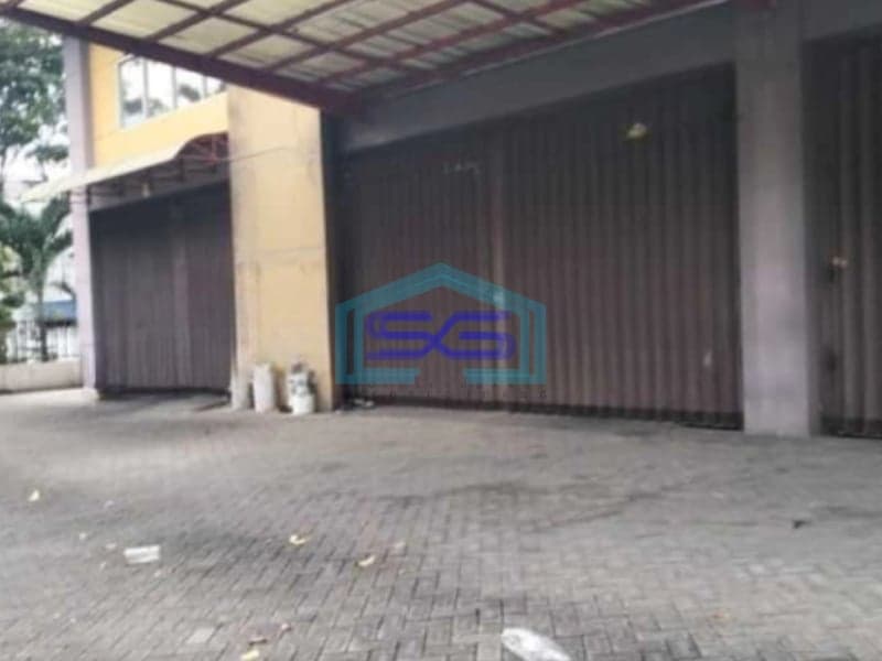 Disewakan Ruang-usaha Di Surabaya Kota Gubeng Bisa Buat Sport Centre Padel Luas Bangunan  840 m²