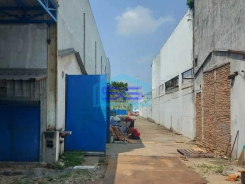 Dijual Pabrik Lokasi Strategis Luas Tanah 1769 m² Lokasi di Bekasi