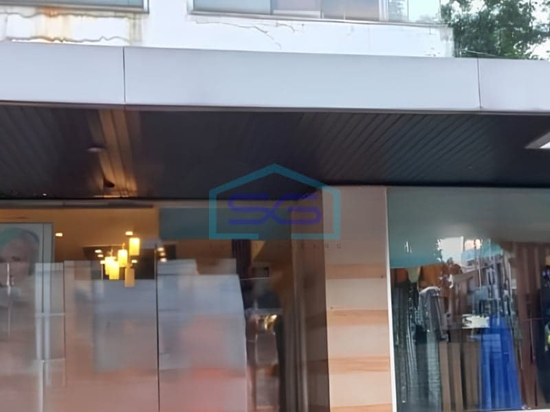 Disewakan Ruko Mewah Strategis di Mainroad Karapitan Lengkong Bandung Jawa Barat