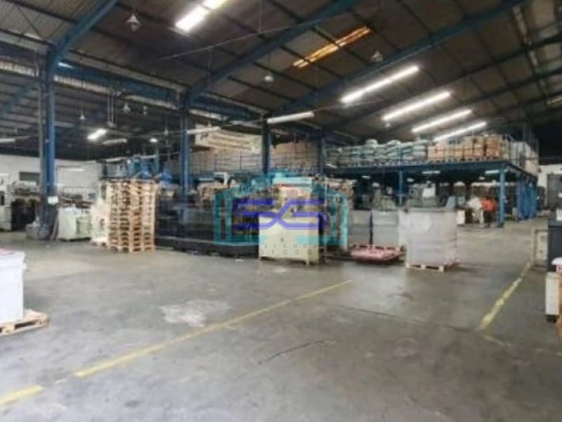 Dijual Gudang/ Pabrik Raya Kletek Dekat Tol dan Bandara Sidoarjo Jawa Timur LT 10350m2