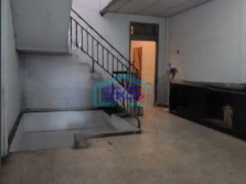 Dijual Ruko di Jalan Raya Roxy Jakarta Pusat Luas Bangunan 234m² HGB Bagus 3,5 lantai