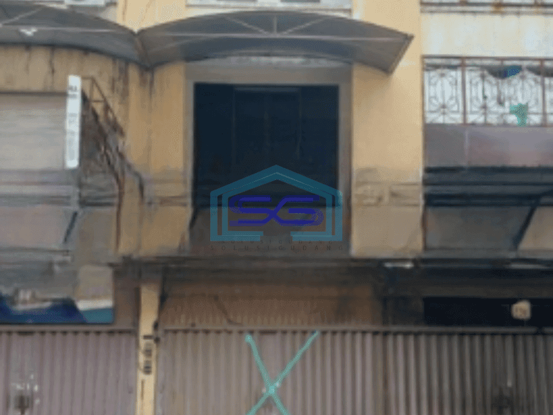 Disewakan Ruko 3 Lantai Luas Bangunan  202 m² Lokasi Asemrowo Surabaya