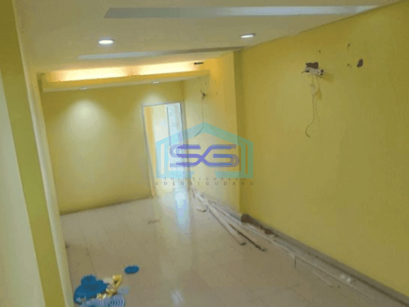 Disewakan Ruko Luas Bangunan 160 m² di Jalan Raya Pluit Jakarta Utara