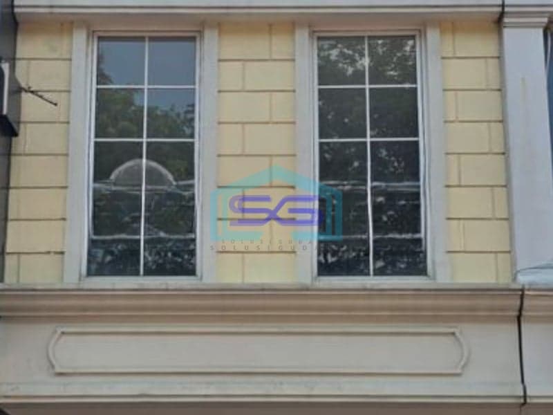 Disewakan Ruko Luas Bangunan 250 m² 3 Lantai di Cihuni Tangerang