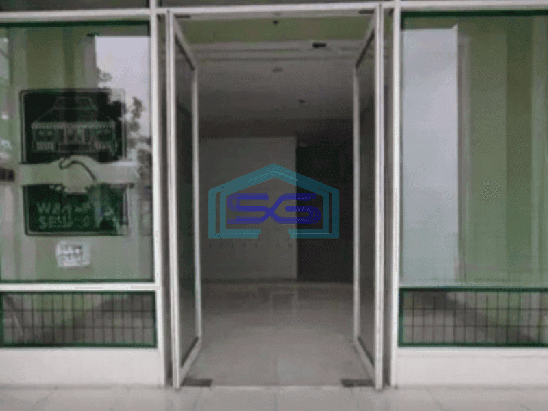 Disewakan Ruko Siap Pakai Luas Bangunan  135 m² di Tangerang