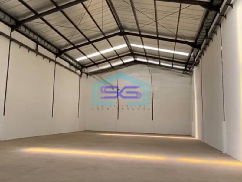Dijual Gudang Murah Lokasi Bebas Banjir Luas Bangunan  324 m² di Malang