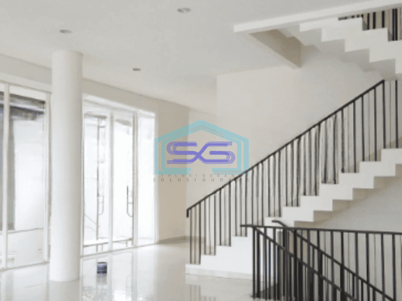 Disewakan Ruko Luas Tanah 195 m² Lokasi Bebas Banjir di BSD City Tangerang