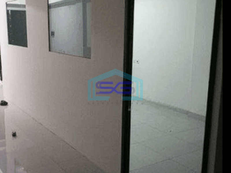 Disewakan Ruko Baru Renovasi Lokasi di Sunter Jakarta Utara LB 200m2