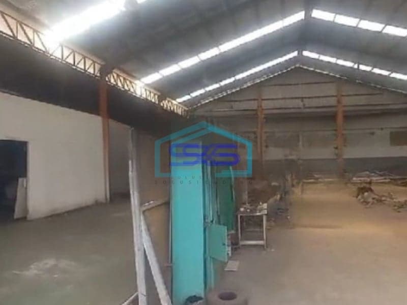 Disewakan Gudang Murah Luas Tanah  800 m² Lokasi Cikarang Pusat