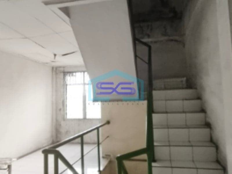 Dijual Ruko 3,5 Lantai di Taman Palem Lestari Jakarta Barat Luas Bangunan 262m2