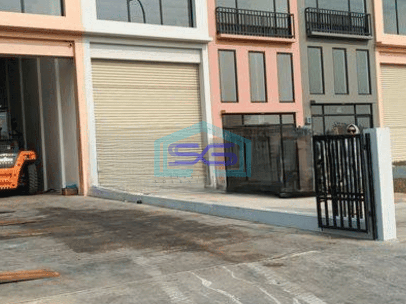 Dijual Gudang Baru Luas Bangunan 600 m² Lokasi Strategis di Karawang Barat