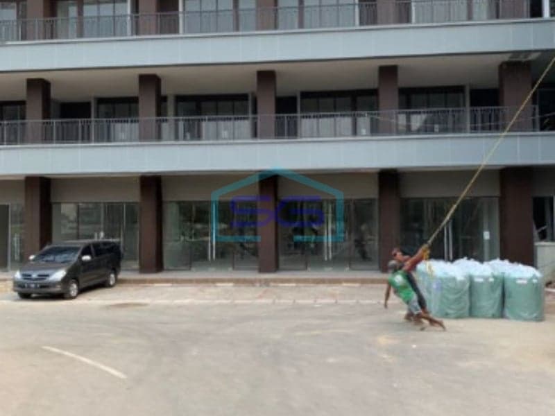 Shop House for Sale Near MM 2100 Industrial Area in West Cikarang, Bekasi Building Area 255 m²