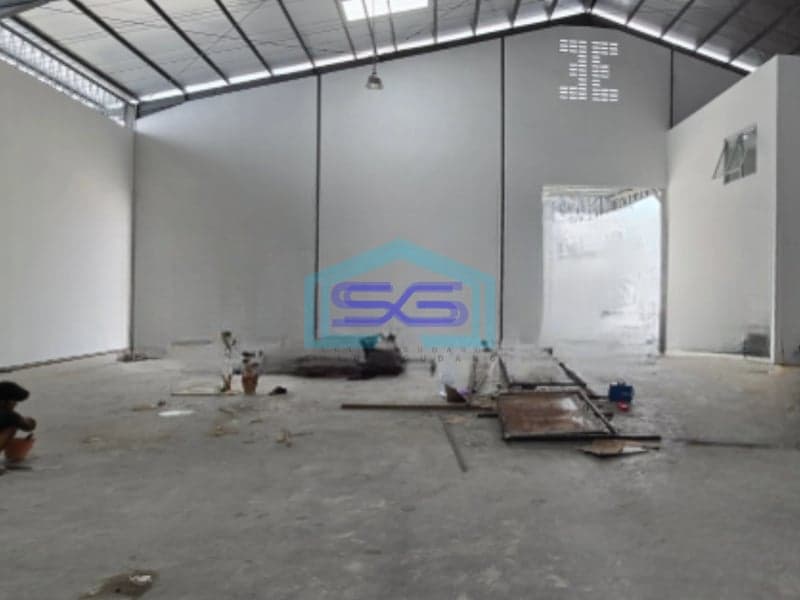 Disewakan Gudang Luas Bangunan 1600 m² Lokasi Ngaliyan Semarang