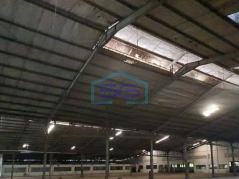Dijual Gudang Pabrik Luas Bangunan 15000 m² Lokasi Siap Huni di Karawang Timur