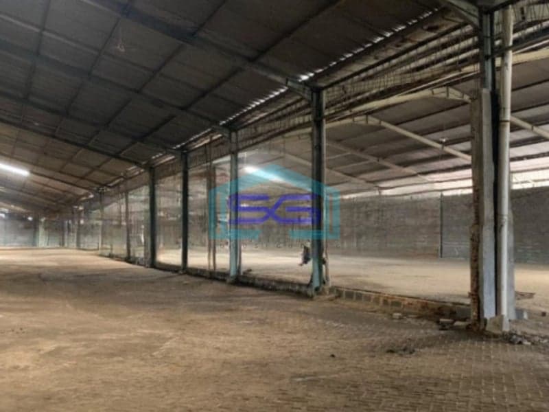 Disewakan Gudang Luas Bangunan 15000 m² Lokasi Margomulyo Surabaya