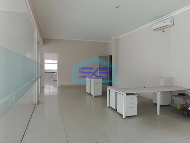 Dijual Pabrik di Dalam Kawasan Industri Wilayah Cikarang Bekasi LT 3220m2