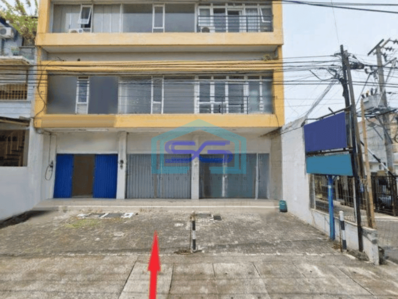 Disewakan Ruko Strategis di Supriyadi Semarang LB 156m2 Bebas Banjir