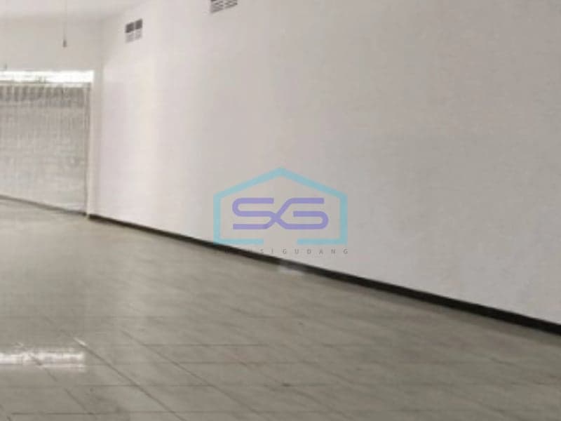 Disewakan Ruko Lokasi Strategis Luas Tanah 300 m² di Kediri Jawa Timur