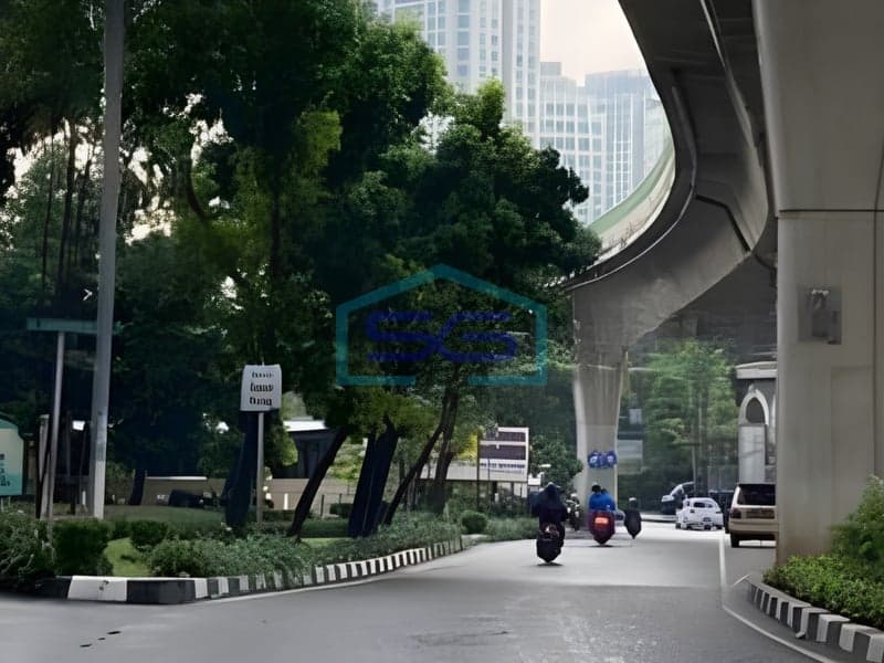 Disewakan Ruko Dekat Pasar dan Halte Bus di Pusat Niaga Elite, Jakarta Selatan LB 300 m²