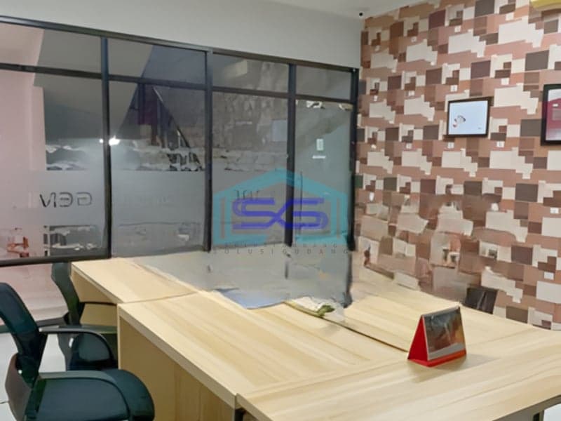 Dijual Ruko Luas Bangunan  686 m² Lokasi Bebas Banjir di Bekasi