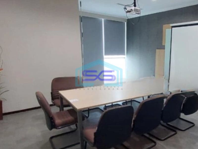 Disewakan Kantor Luas Bangunan 281 m² Lokasi Tanjung Duren Jakarta Barat