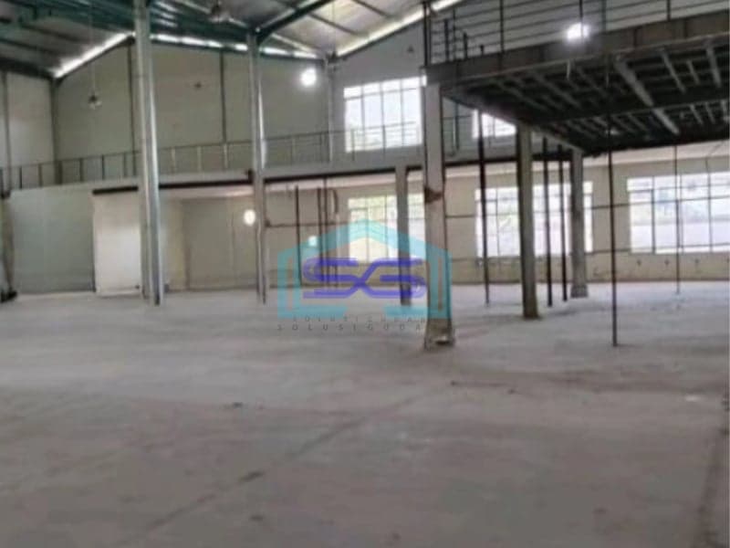 Disewakan Gudang Luas Bangunan 3500 m² Lokasi Bebas Banjir di Surabaya
