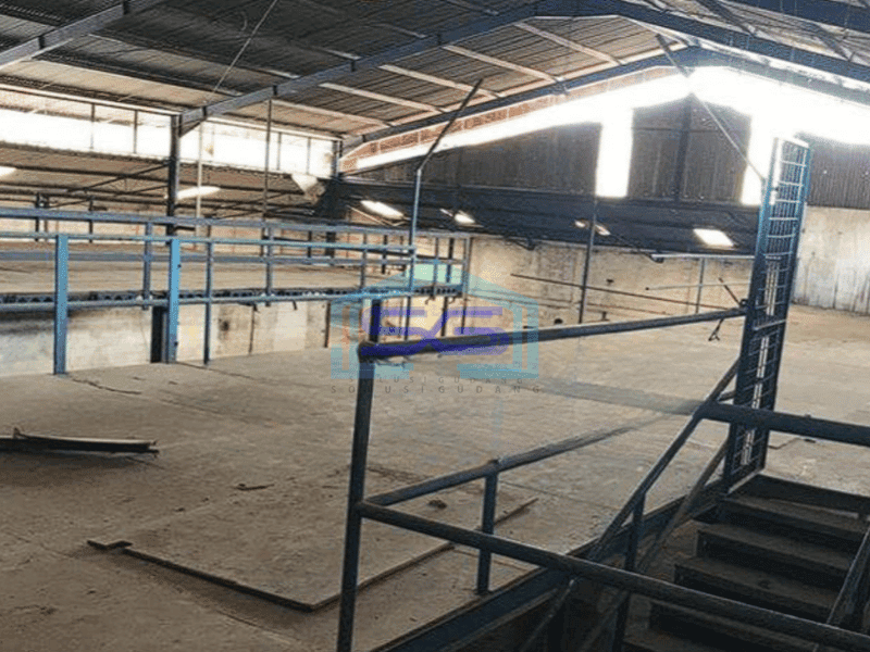 Disewakan gudang luas bagus di Kalideres