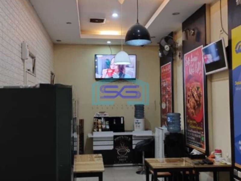 Disewakan Siap Pakai Lokasi Strategis Ruko Sentra Gading Gading Serpong, Tangerang Luas Bangunan 237 m²