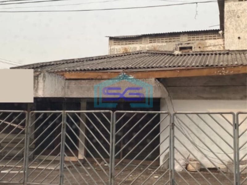 Dijual Ruko 1 Lantai Hook Strategis di Surabaya Luas Bangunan 300m2