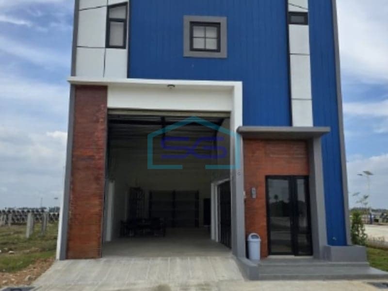 Warehouse with Office for Sale Near Airport and PIK 2 Building Area 324 m² Tangerang