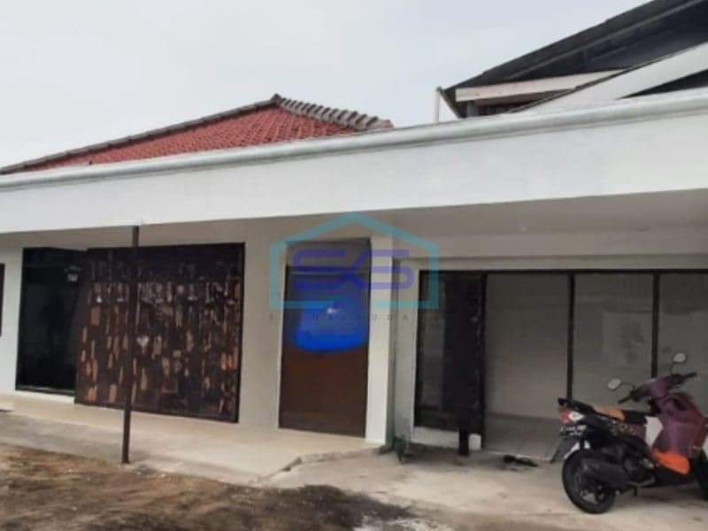 Disewakan Ruang Usaha Luas Bangunan 200 m² Lokasi Bebas Banjir di Jakarta Timur