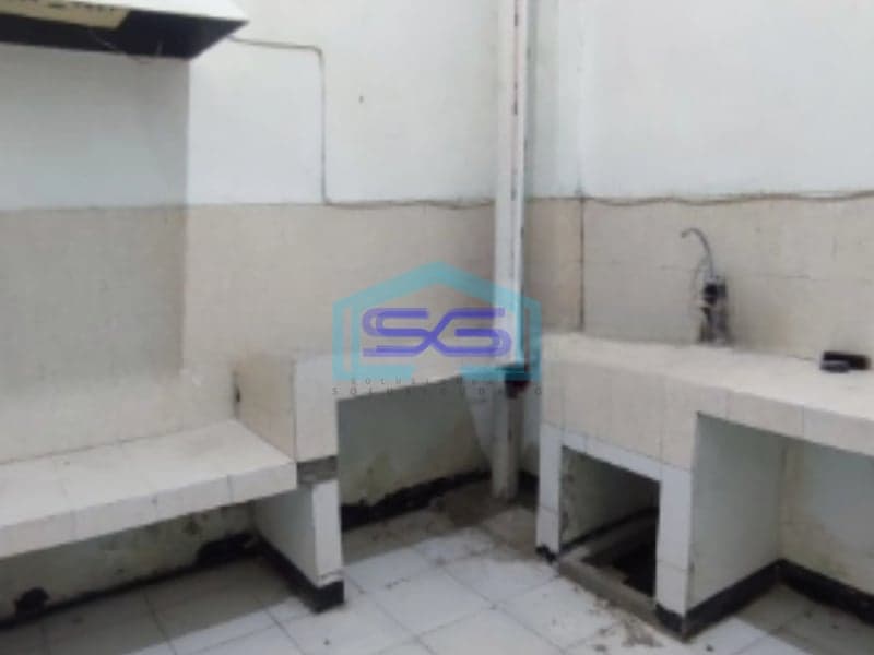 Disewakan Ruko Raya Panjang Jiwo Permai Surabaya Luas Bangunan 218m2