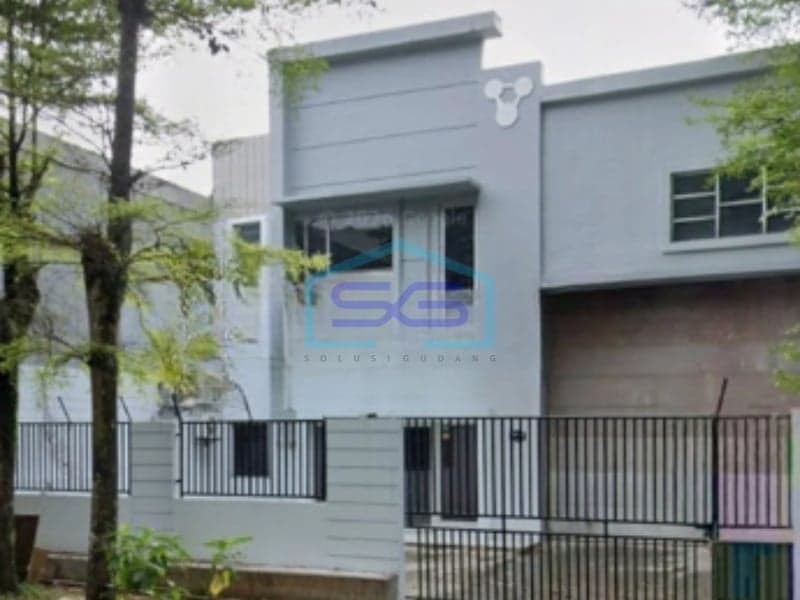 Spacious Warehouse for Rent, 400 m² Building Area, Ready to Use in BSD Taman Tekno, Tangerang