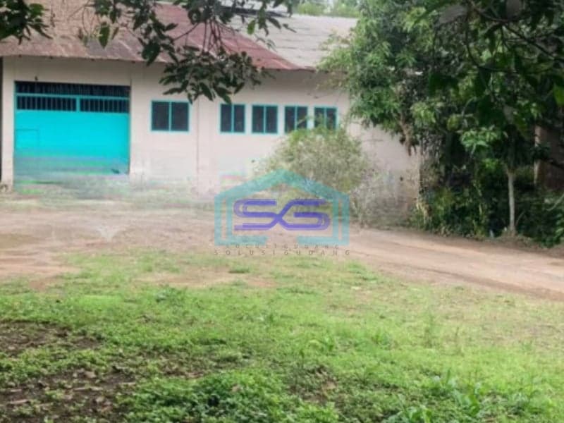 Dijual Gudang Luas Bangunan  700 m² Lokasi Strategis Bebas Banjir di Jatinagor Sumedang