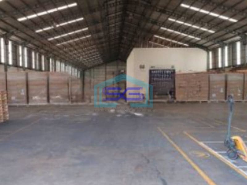Disewakan Gudang Ada Kantor Luas Bangunan 3580 m² di Margomulyo Surabaya
