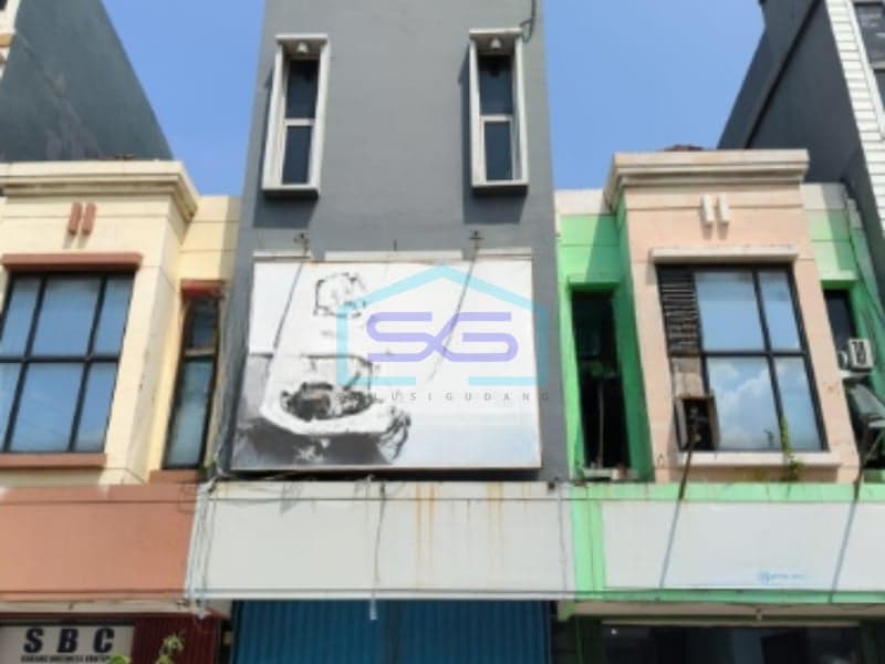 Disewakan Ruko di Kelapa Hibrida Kelapa Gading, Jakarta Utara LB 270 m²