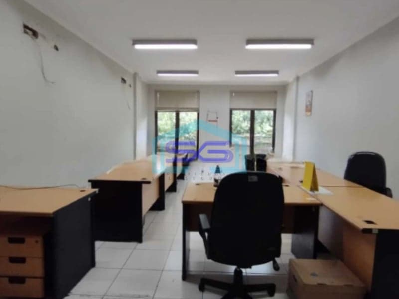 Disewakan Ruko 3.5 Lantai Gatot Subroto Kota Bandung Luas Bangunan 455m2