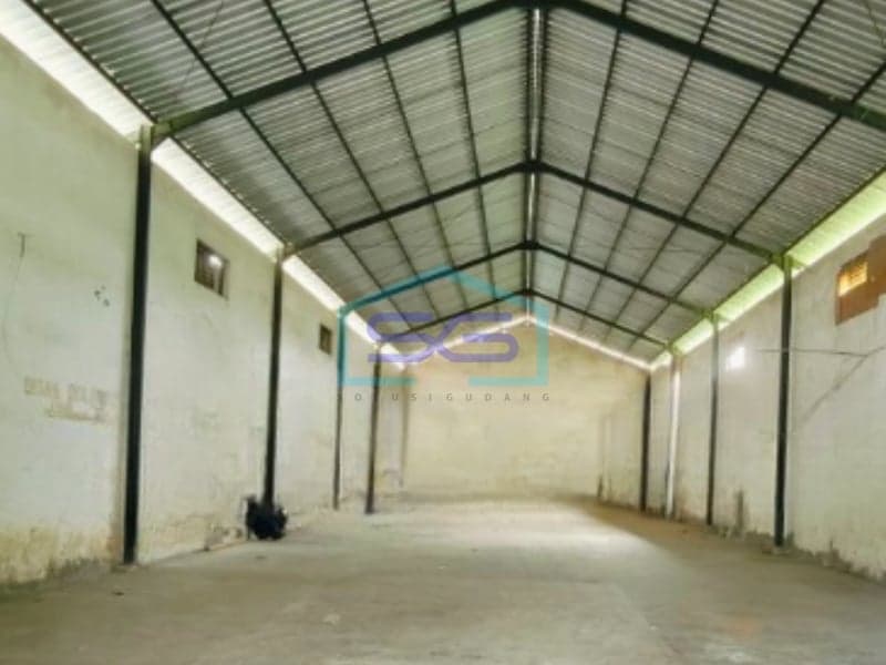Disewakan Gudang Murah Luas Tanah 385 m² Lokasi di Kediri