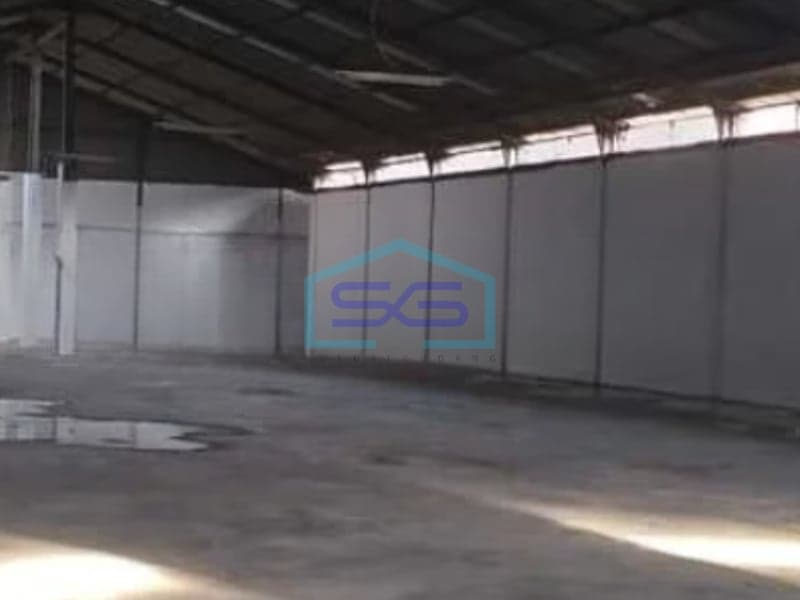 万隆苏加诺哈达易卜拉欣·阿吉主路仓库出售，建筑面积850平方米