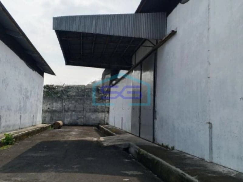 Disewakan Gudang Dekat Pelabuhan di Kota Bitung, Sulawesi Utara LB 2000 m²