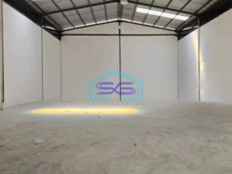 Disewakan Gudang Ada Kantor Lokasi Bebas Banjir di Teluk Naga Tangerang