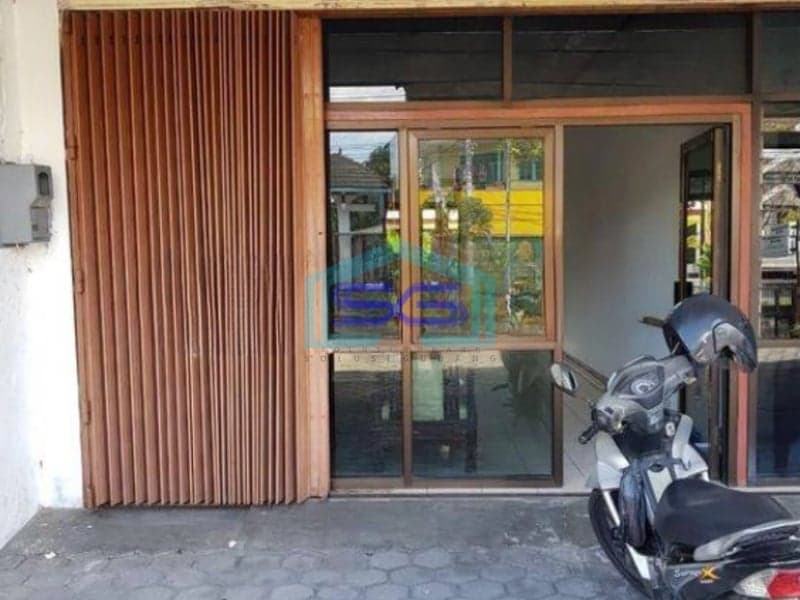 Disewakan Gedung Murah Parkir Luas Cocok Untuk Kantor di Yogyakarta LT 700m2